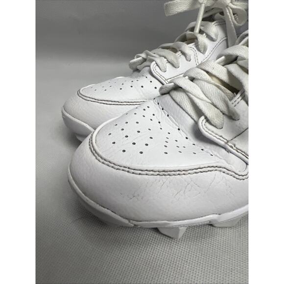 Nike Air Jordan 1 Mid Youth Multisport Cleat White Youth Size 5.5 HF6883-100 - Picture 2 of 12